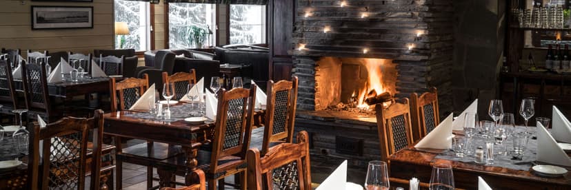 À la carte kokki, Lapland Hotels Ounasvaara Chalets, Rovaniemi image
