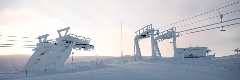 Rinnekoneen kuljettaja, Hiihtokeskus Ylläs Ski Resort, Äkäslompolo image